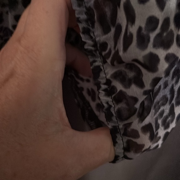 Venus ladies animal print blouse - Picture 5 of 13